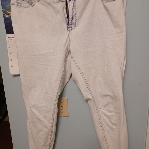 OLD Navy Rock Star jeans plus size 20 - Picture 2 of 2